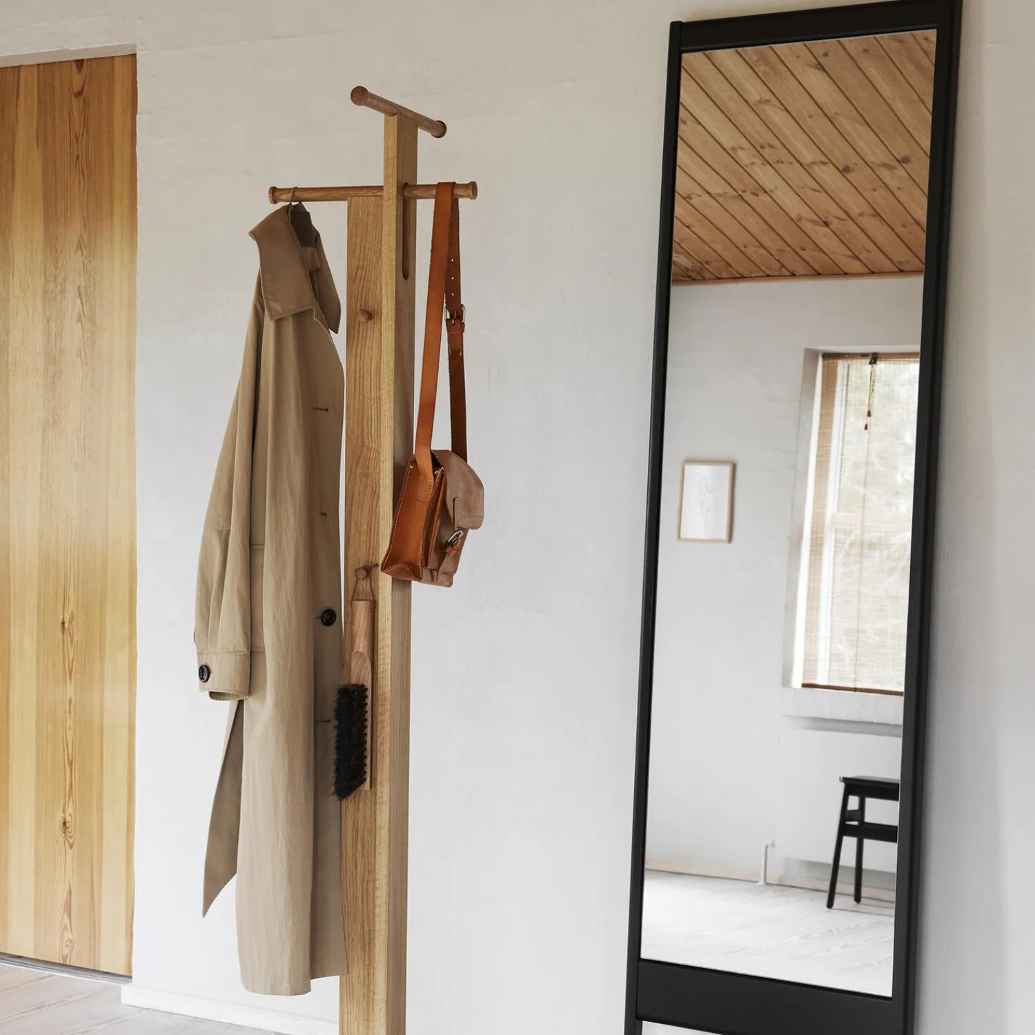 Outlet Form & Refine A Line Mirror, black