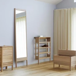 Form & Refine Gulvspejle<A Line Mirror, white oak