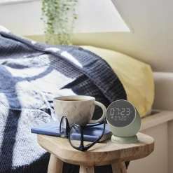 Kreafunk Ure<Bell Alarm Clock med højtaler dusty olive