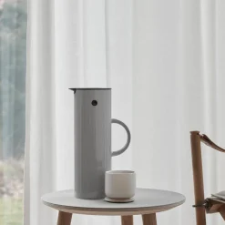 Best Stelton EM77 termokande 1 L, light grey