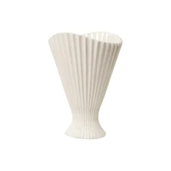 Ferm Living Vaser<Fountain Vase, off-white