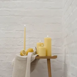 Uyuni Lighting Lys & Duftlys<LED Slim Taper Candle 32 cm 2 pcs, wheat yellow