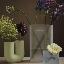 Clearance Muuto Ridge Vase, /frosted glass white