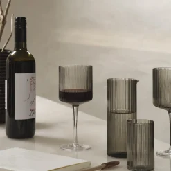 Ferm Living Glas<Ripple Rødvinsglas 2 stk., smoked grey