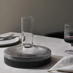 Sale Ferm Living Ripple Vinkaraffel, clear