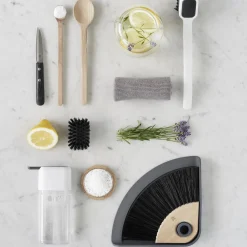 RIG-TIG Køkkenudstyr<SWEEP-IT fejebakke og kost, grey